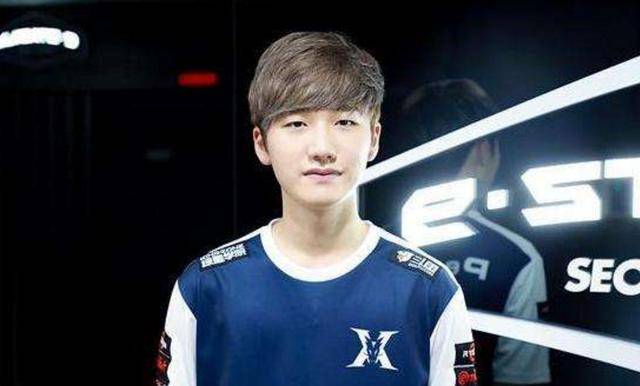 展现出了自 展现出了自