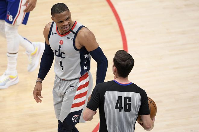 本场比赛他 本场比赛他