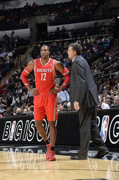 巴西女排3-2战胜日本女排，夺得世女排联赛半决赛冠军。